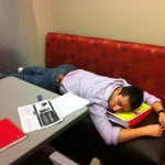 Ömercan legt ein Nickerchen ein